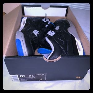 Size 6.5 GS Air Jordan 4 “Motorsport Alternate”